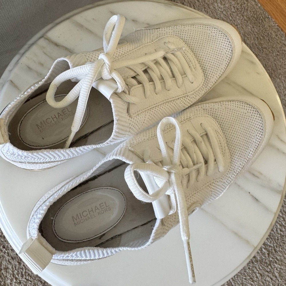 Michael Kors Jenkins Women's 7.5 Stretch Knit Trainer Sneaker MK White / Gold - Picture 2 of 6